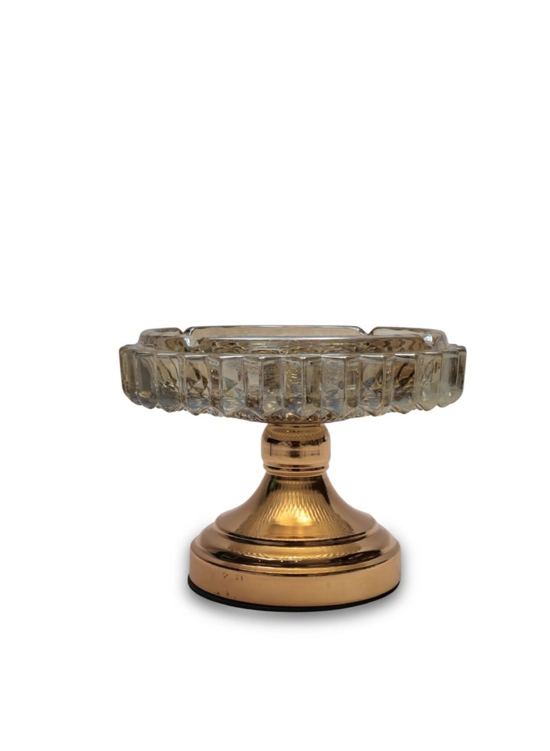 طفاية كريستال فاخرة بقاعدة نحاسية  تصميم دائري أنيق للمنزل والمكتب - Image 1